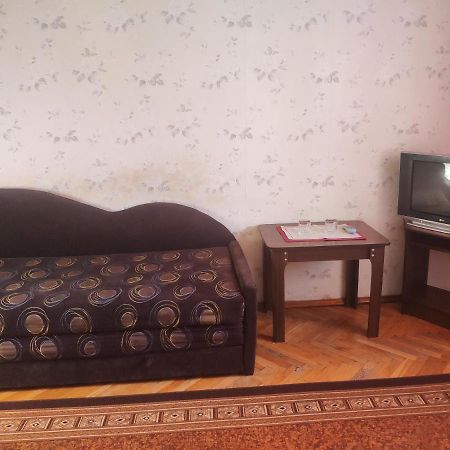Комунальне Підприємство Готель Україна Zolochiv Eksteriør billede